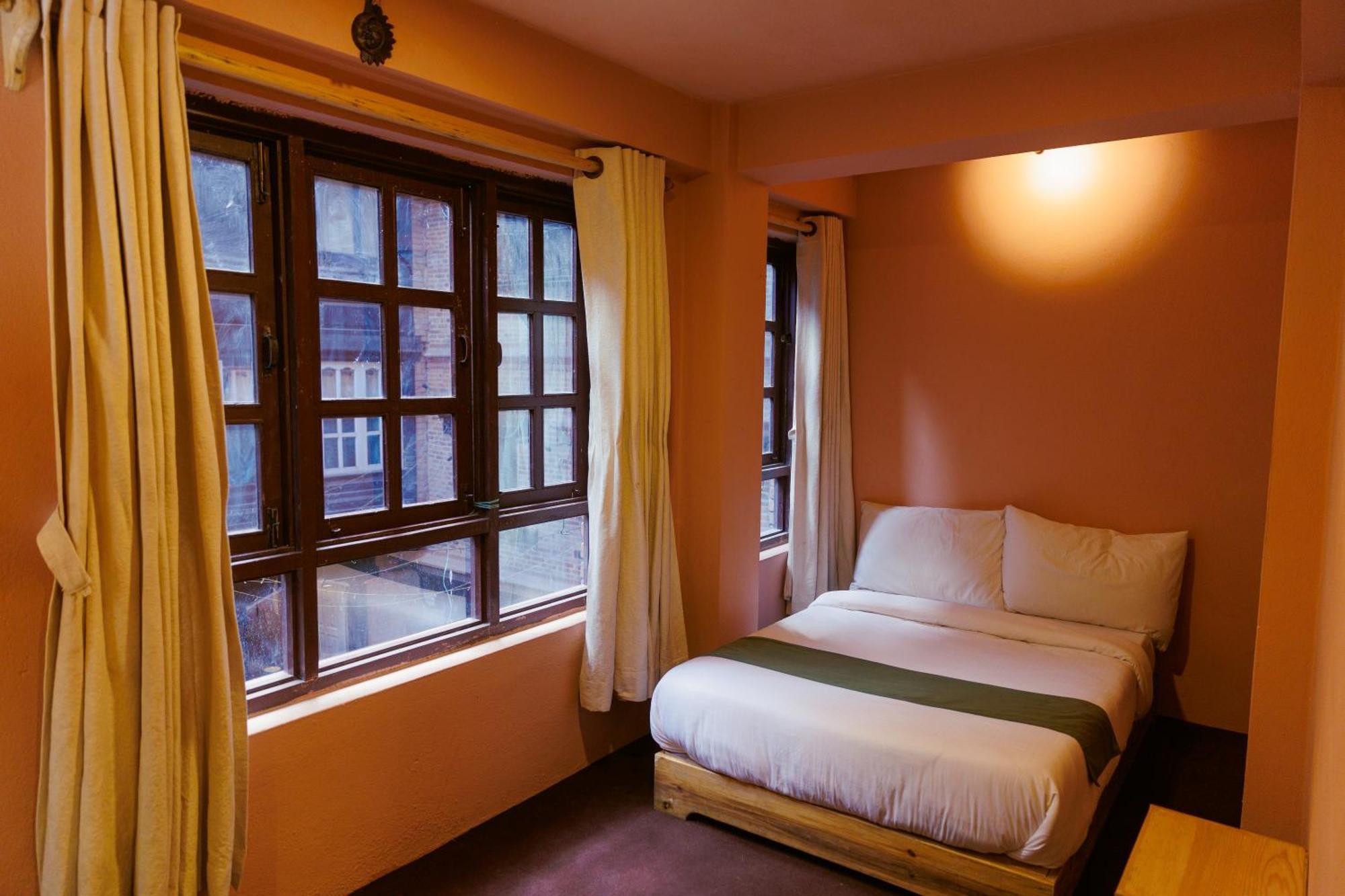 Manju Baha Hotel School Bhatgoan Kültér fotó