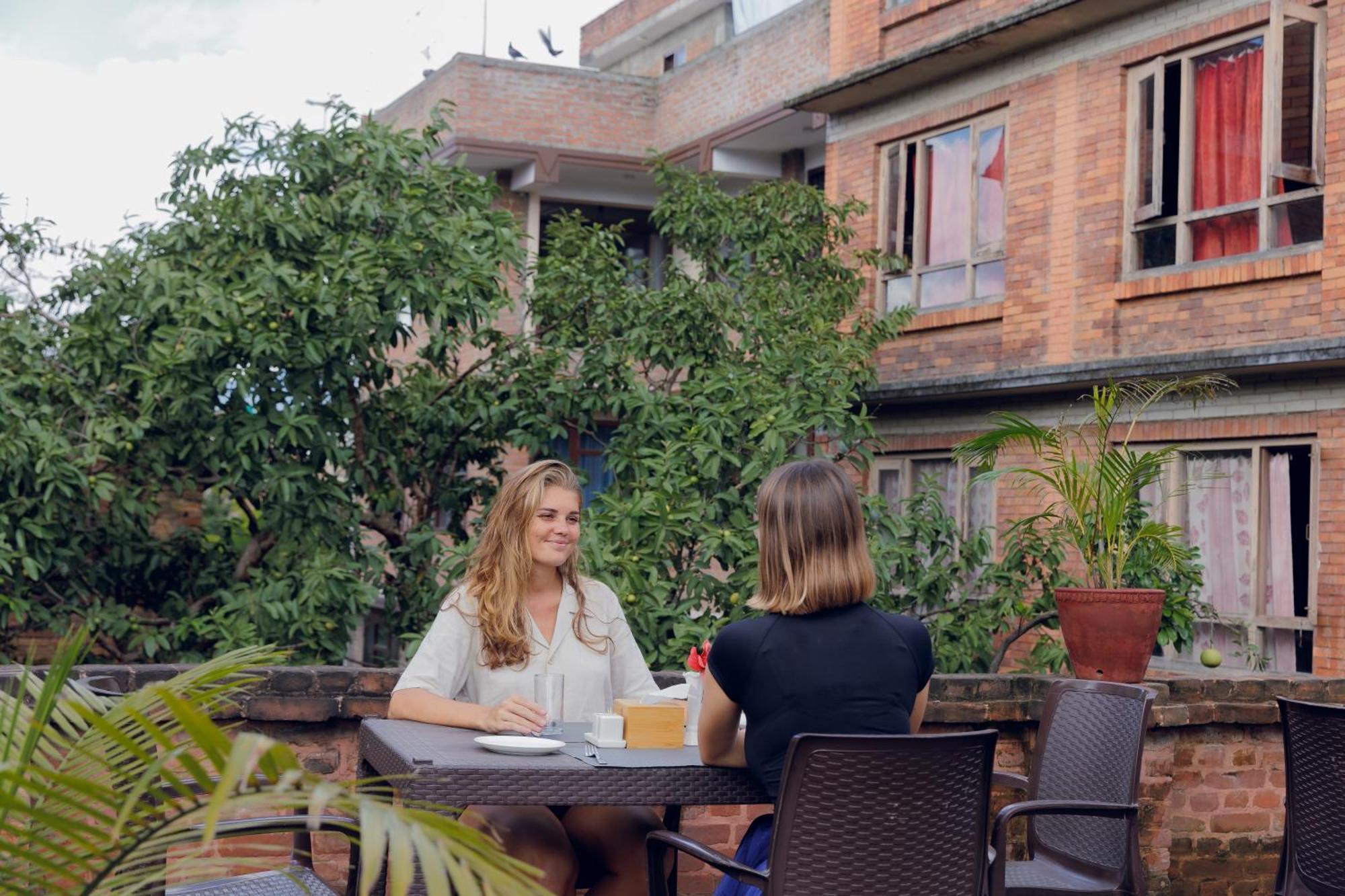Manju Baha Hotel School Bhatgoan Kültér fotó